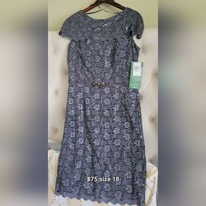 Short lace dress